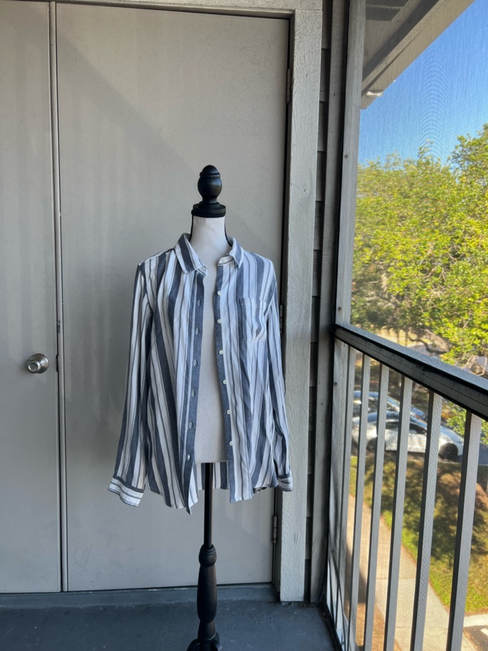 Lucky Brand Striped Button-Up Shirt Blue & White